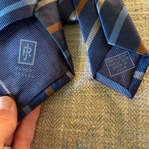 Robert Jensen Dark Blue Strip Tie - Picture 2 of 3